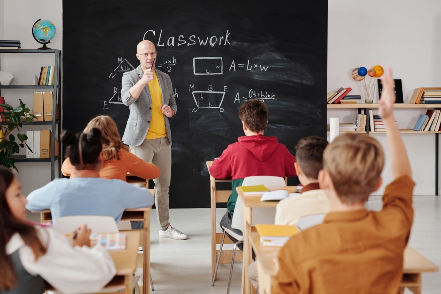 A bright, welcoming K–12 classroom ready for teaching and learning.